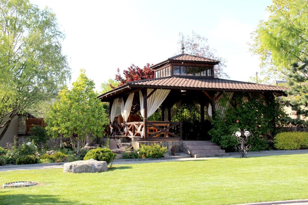 Gala Hotel Kamianets-Podilskyi Exterior foto